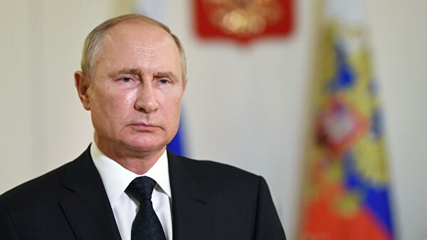 Путин поручил перевести государственные услуги в онлайн к 2023 году 