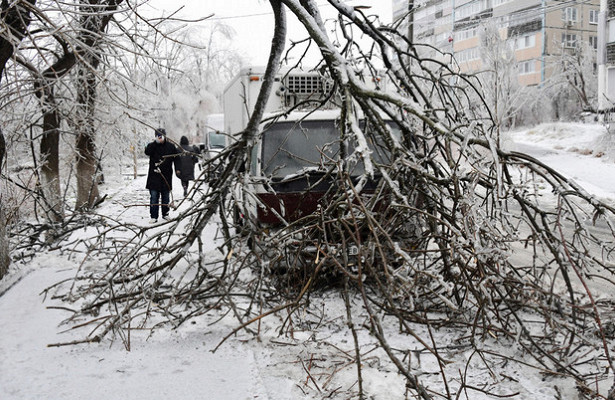 В ледяном плену: более 155 тысяч жителей Приморья остаются без света 