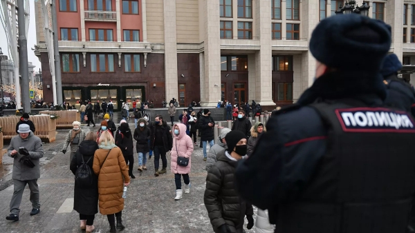 Власти Москвы прокомментировали закрытие магазинов и кафе во время акций 