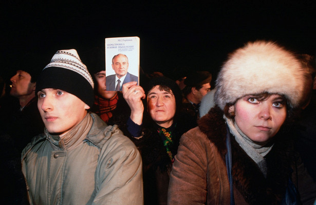 30 лет назад большинство граждан СССР проголосовали за сохранение Союза. Почему он все равно рухнул? 