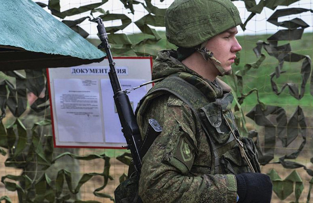 Российские военные показали «тяжелый бой» в Крыму 